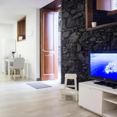 Garachico Apartmán *